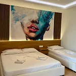 Hotel Fori's
