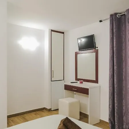 Fori's Hotel Himare
