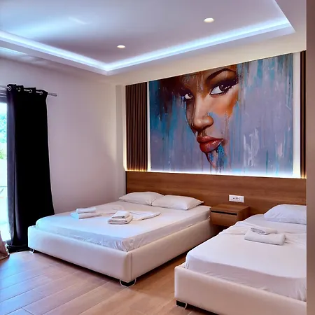 Fori's Hotel *